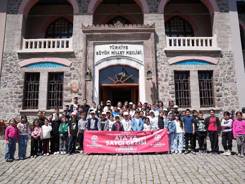 Denizli Buyuksehir Belediyesinden 23 Nisanda Ataya Saygi Gezisi 3