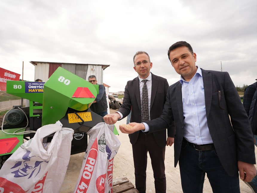 Denizli Buyuksehirden Bekilliye Tarimsal Destek Yem Makineleri Teslim Edildi2