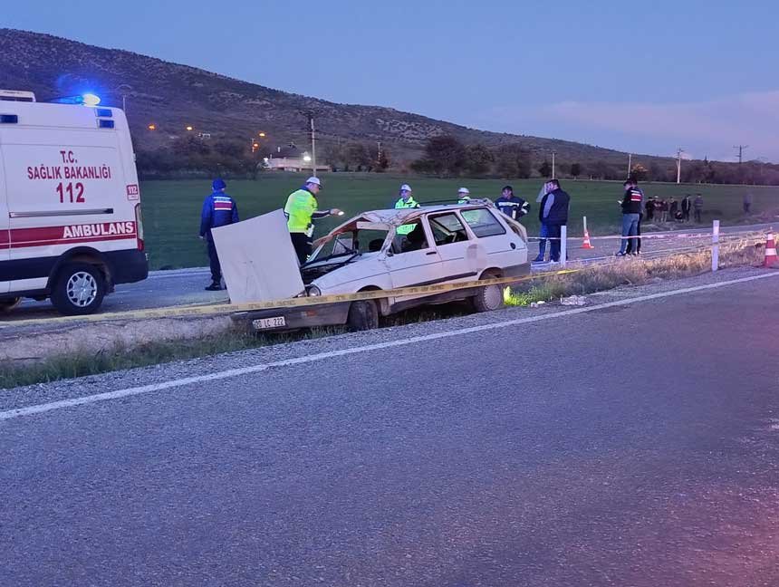 Denizli Civril Kaza 1 Olu 4 Yarali2