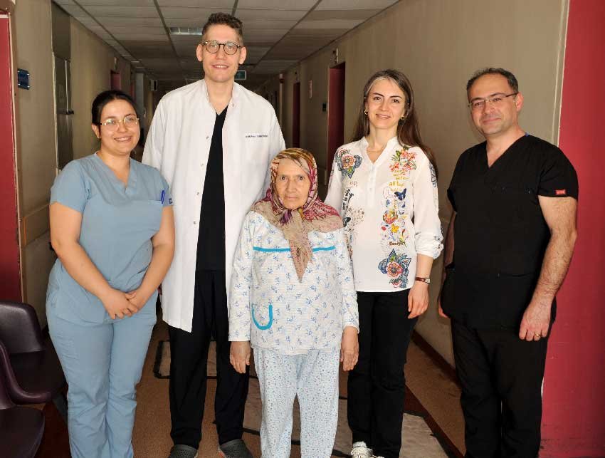 Denizli Devlet Hastanesinde Over Kanseri Hastasina Hipec Ameliyati 2