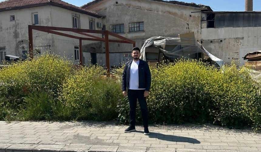 Denizli Merkezefendide Kundaklanan Is Yeri Sahibi Yargi Surecine Tepki Gosterdi