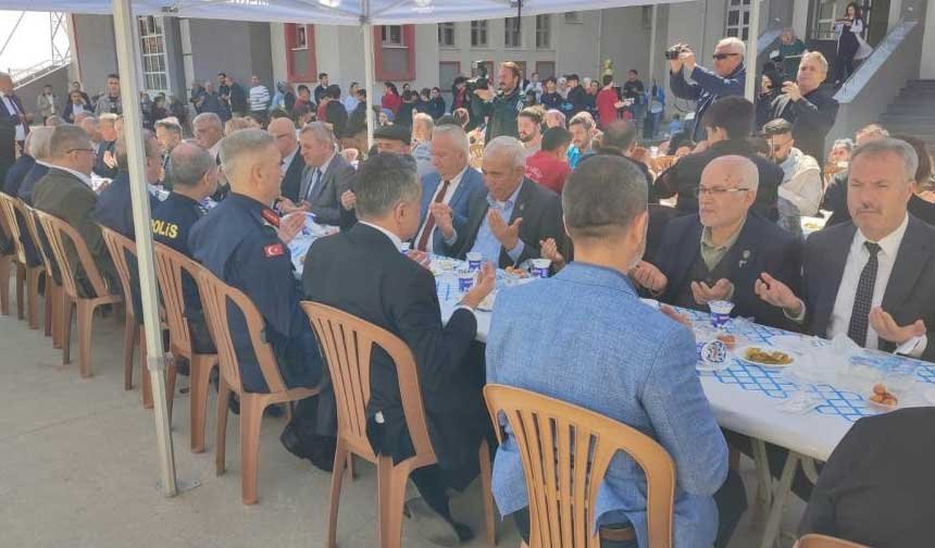 Denizli Sehidi Bekir Can Kerek Sehadetinin 4 Yilinda Dualarla Anildi