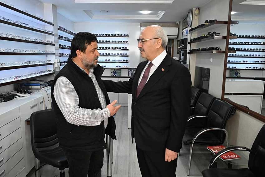 Denizli Valisi Yavuz Selim Kosgerden Merkezefendide Esnaf Ziyareti 1