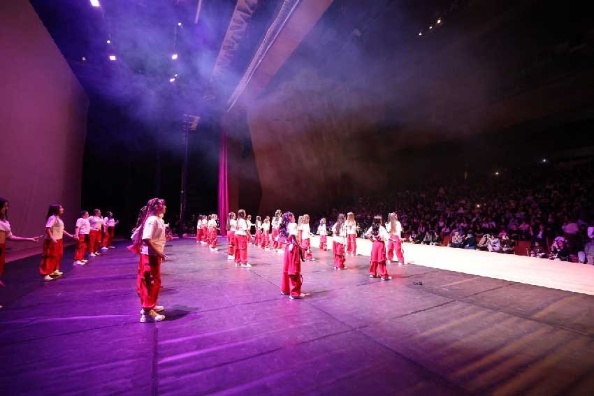 Denizlide 23 Nisan Etkinlikleri Miniklerle Basladi 1