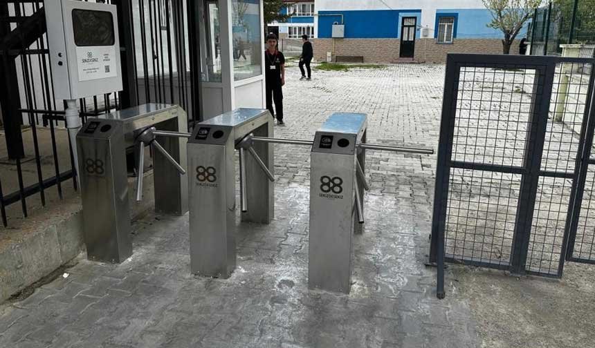 Denizlide Bir Okulda Siddet Sifirlandi Turnike Sistemi Her Seyi Degistirdi 1