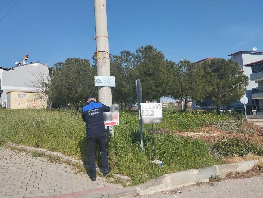 Denizlide Kacak Reklam Panolari Tek Tek Kontrol Ediliyor 3