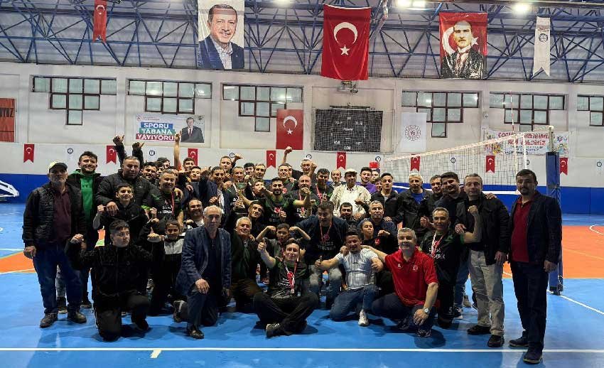 Derinkuyu Hem Gonulleri Hem Kupayi Kazandi 2