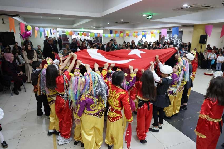 Honazda 23 Nisanda Cosku Ve Huzun Bir Arada Yasandi 3