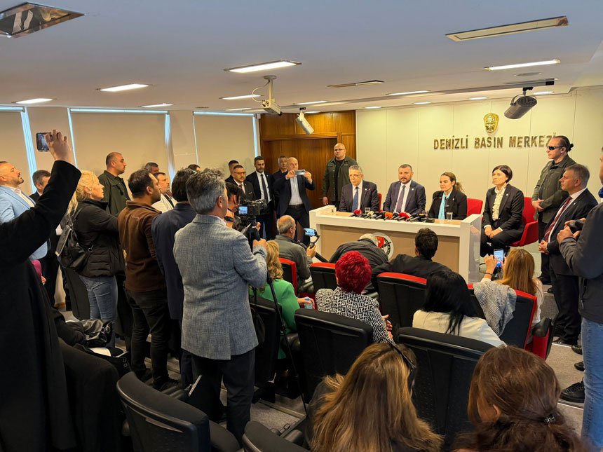 Iyi Parti Deniz Turkes1