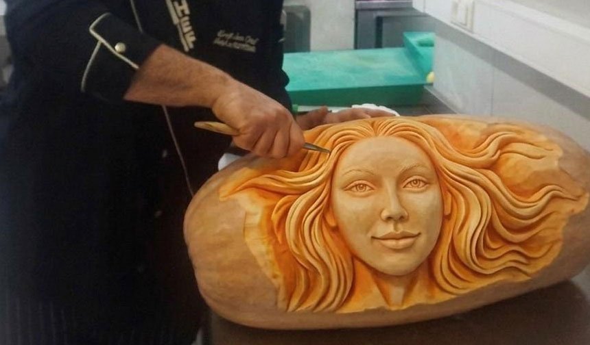 Karpuz Ve Bal Kabagiyla Mutfagi Sanat Atolyesine Ceviriyor 1