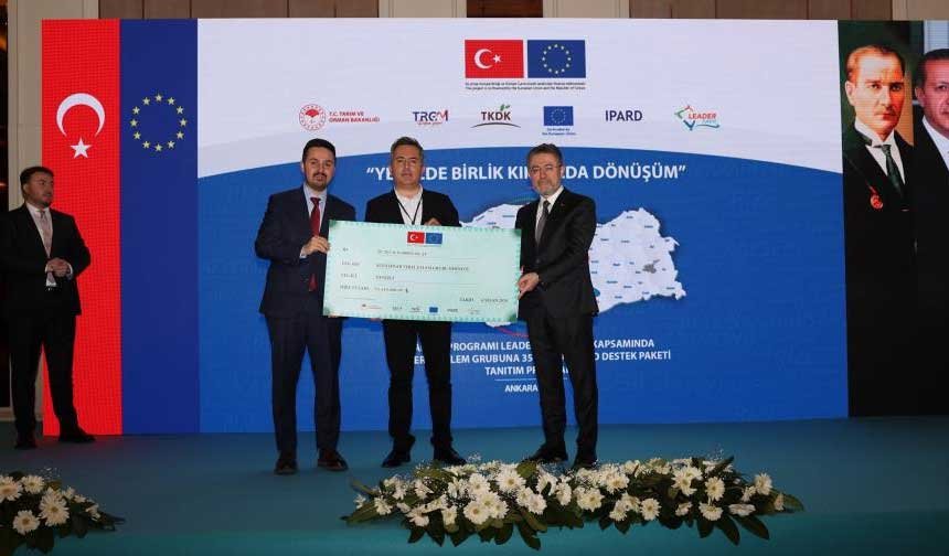 Serinhisara Ozgu Yoresel Urunler Leader Zirvesinde Begeniye Sunuldu 1