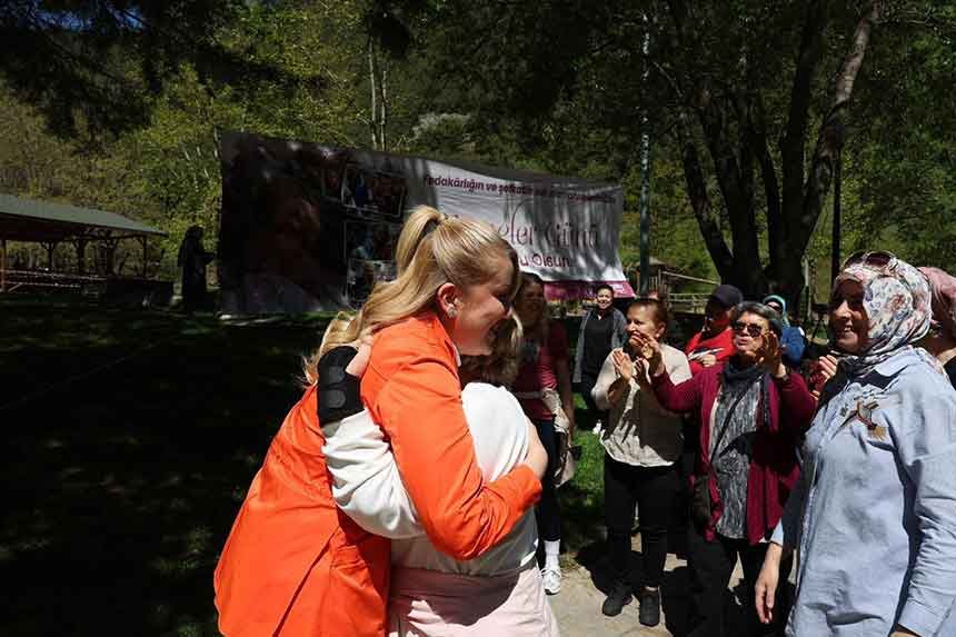 Baharin Coskusu Ve Anneler Gunu Ornaz Vadisinde Bir Araya Geldi