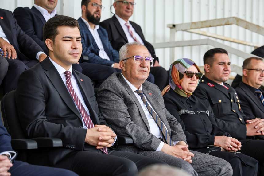 Camelide 19 Mayis Coskusu Gencler Bayramini Gururla Kutladi4