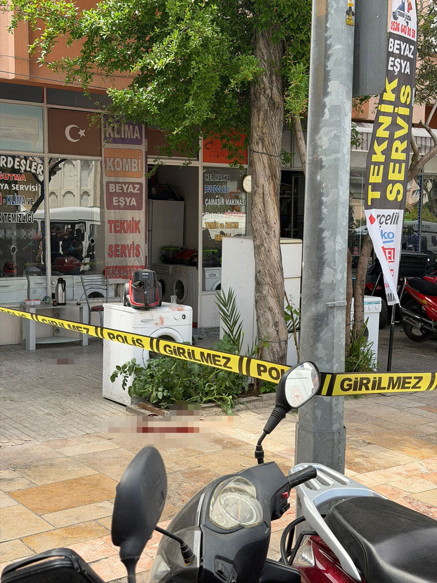 Cezaevinden Cikti Husumetlisini Yaralayip Basinda Bekledi2