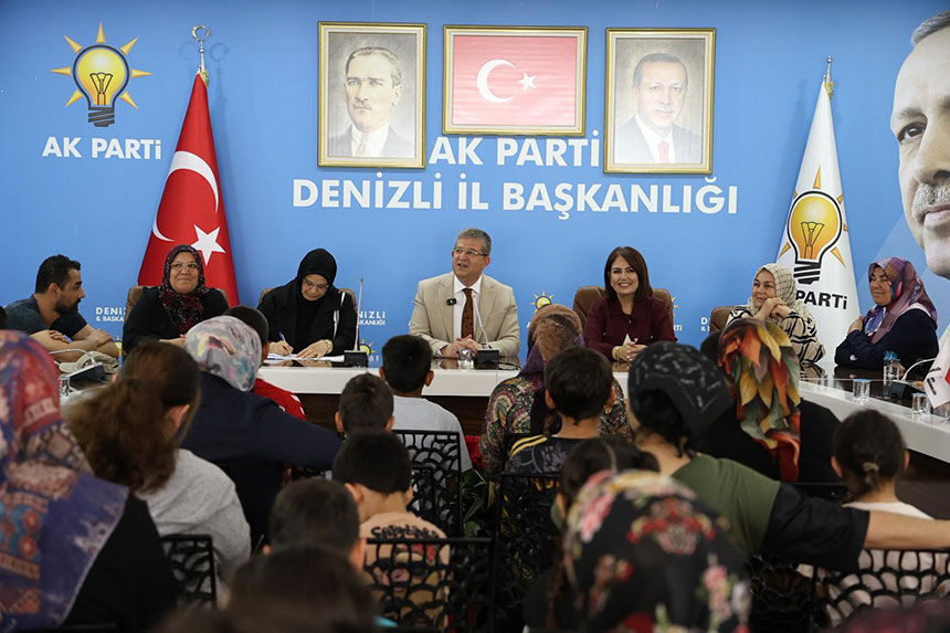 Cocuklar Bayram Coskusunu Ak Parti Denizli Il Baskanliginda Yasadi 2