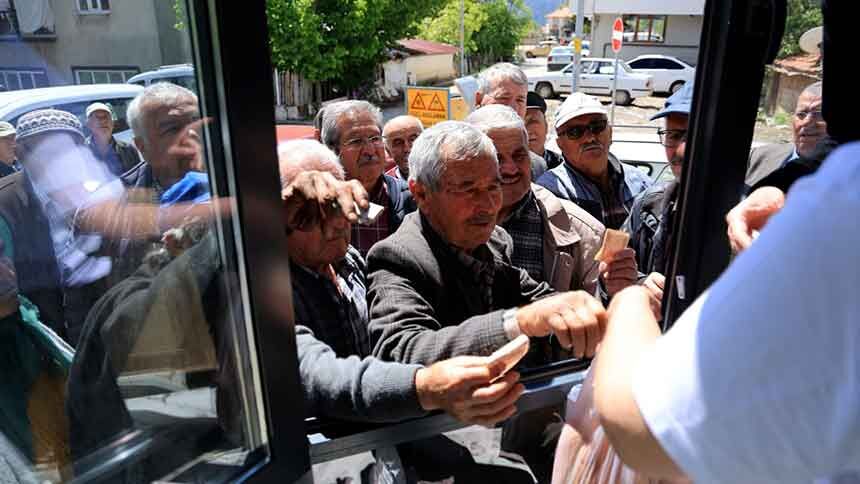 Denizli Cameli Belediyesi Yoresel Ekmek Firininda Ekmek Satislari Basladi 1