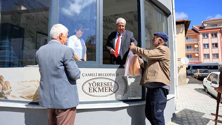 Denizli Cameli Belediyesi Yoresel Ekmek Firininda Ekmek Satislari Basladi