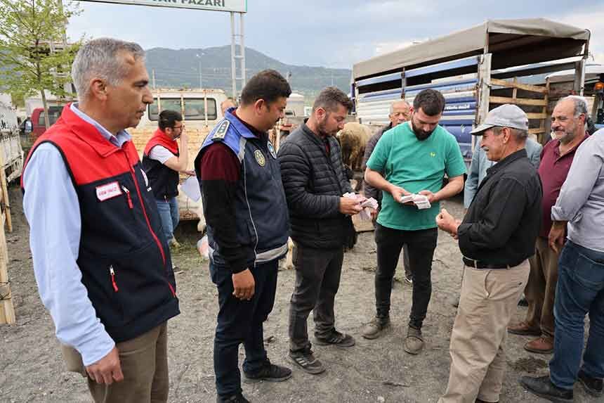 Denizli Cameli Canli Hayvan Pazarinda Kurbanlik Denetimleri Artirildi 1