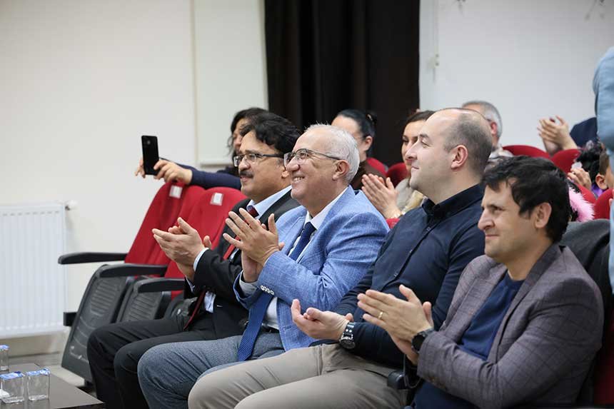 Denizli Cameli Masal Festivalinde Aksam Etkinliklerine Yogun Ilgi