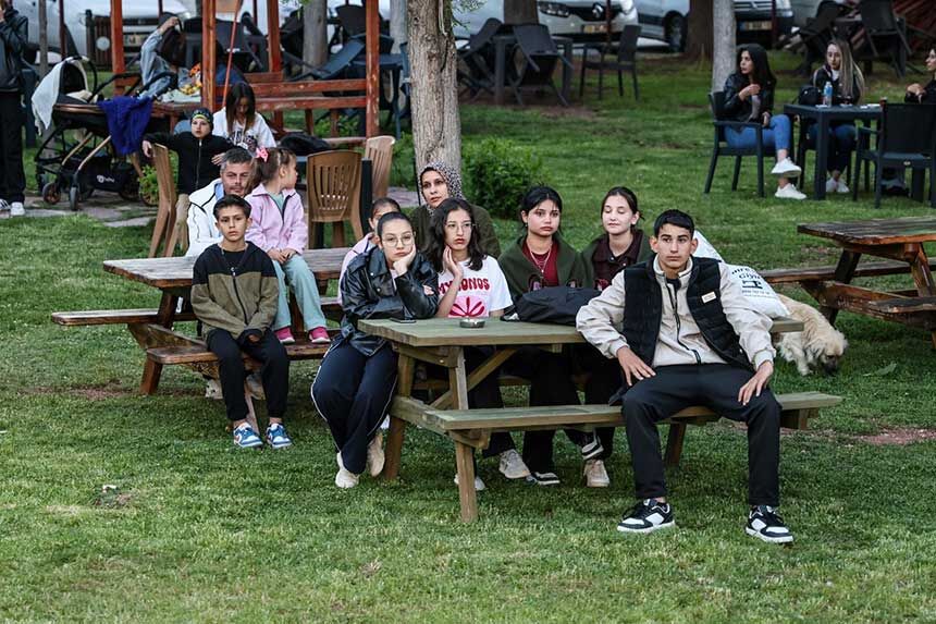 Denizli Camelinde Genclik Konseri Coskusu Oguzhan Sahne Aldi 2
