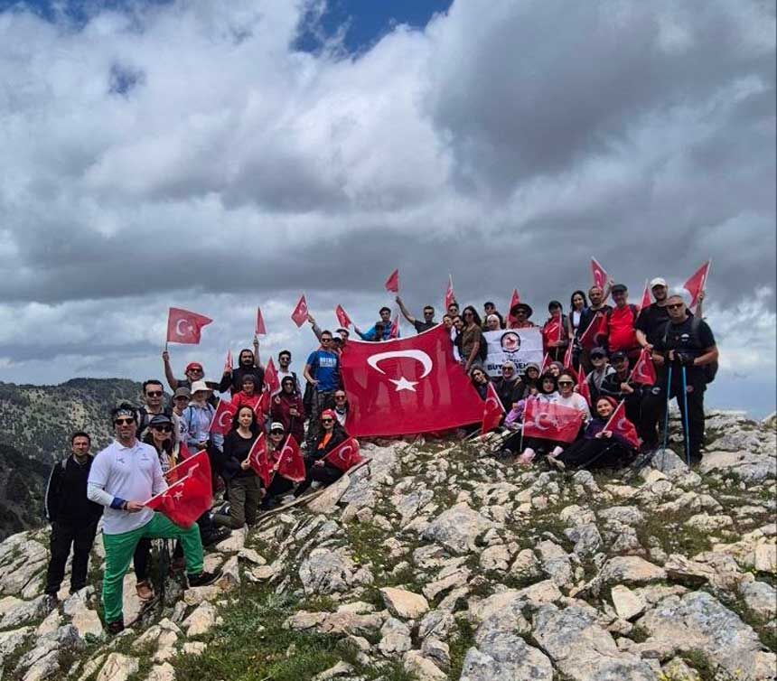 Genclik Buyuksehirle Sahada Dogada Sanatta