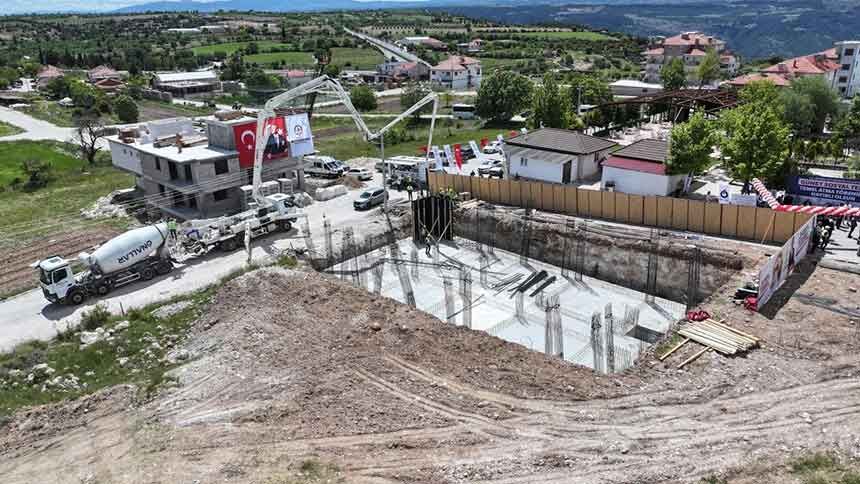 Guneyde Dev Yasam Merkezi Yukseliyor Sosyal Tesisin Temeli Torenle Atildi