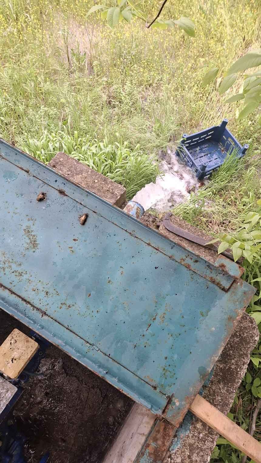 Tarlasindan Izinsiz Gecirildigini Iddia Ettigi Sulama Hattina Yeniden Zarar Verdi 4