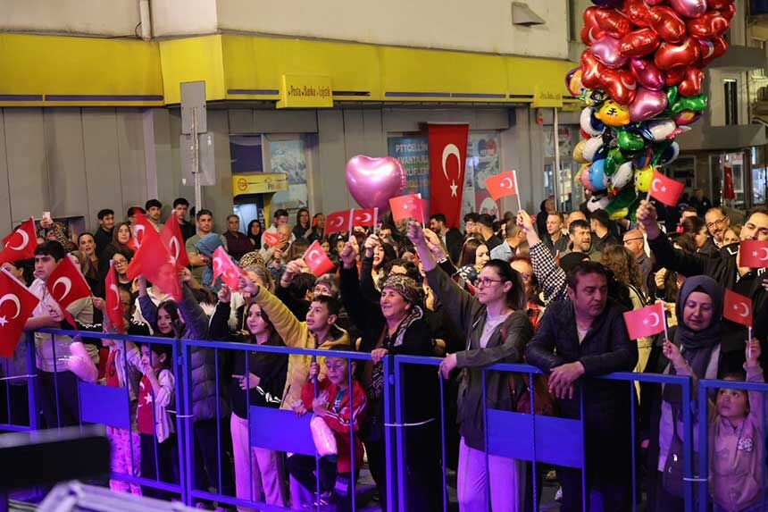 Tavasta 19 Mayis Coskusu Genclik Konseriyle Taclandi 2