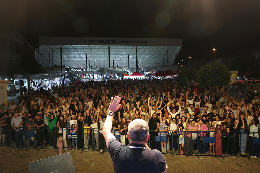 48 Geleneksel Honaz Kiraz Festivalinde Reyhan Karaca Ruzgari 1