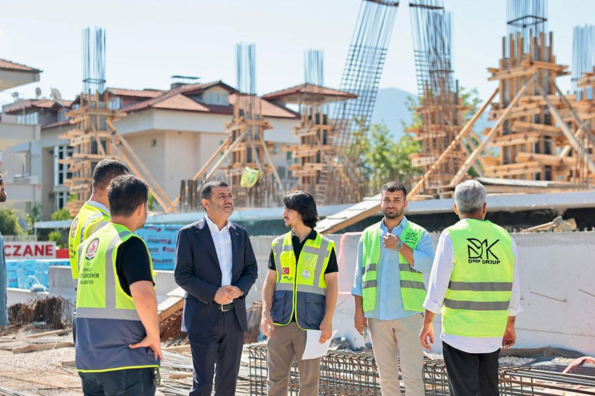 Baskan Cavusoglu Kiniklidaki Yatirimlari Yerinde Inceledi 1