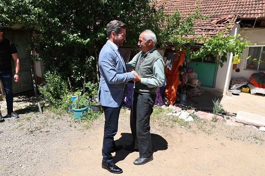 Baskan Tatiktan Sehit Ailelerine Anlamli Ziyaret 3