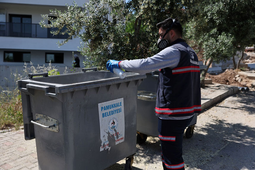 Bayram Bitti Mesai Bitmedi Pamukkalede Mikroplara Karsi Hijyen Kalkani Devreye Girdi2