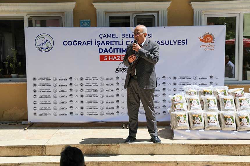 Cameli Belediyesinden Ureticiye 100 Hibeli Cografi Isaretli Cameli Fasulyesi Tohumu Destegi