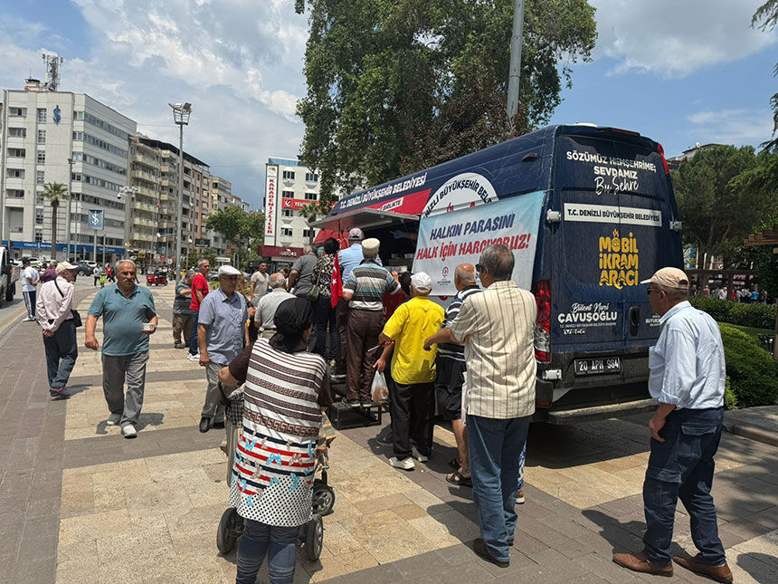 Denizli Buyuksehirden 3 Noktada 10 Bin Kisilik Asure Hayri