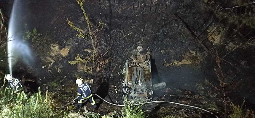 Denizlide Sarampole Ucan Arac Alev Aldi Surucu Son Anda Kurtuldu 2