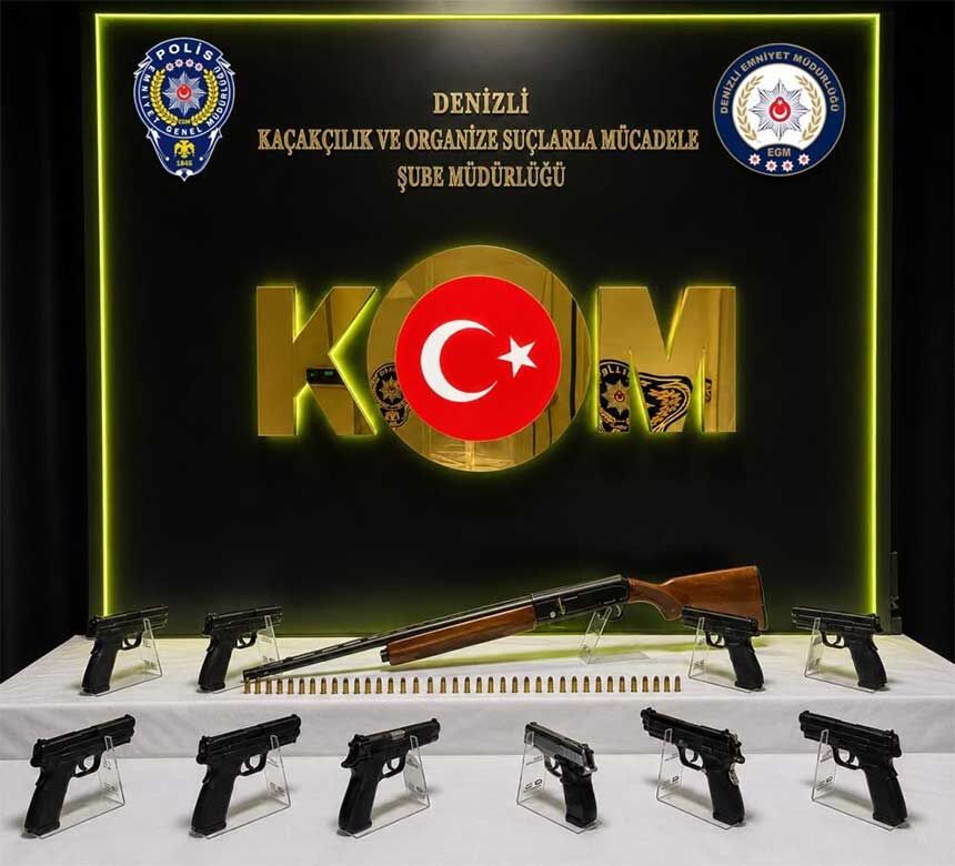 Denizlide Silah Kacakciligi Operasyonunda 3 Kisi Tutuklandi
