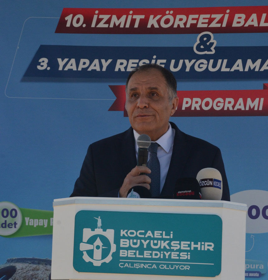 Oyak Cimentodan Dev Cevre Yatirimi Marmara Denizine 6 Bin Yavru Balik Birakildi3