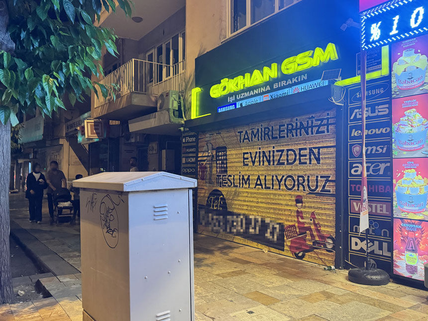 Pelitlibagda Hareketli Dakikalar Plakasini Bantladiklari Aractan Kursun Yagdirdilar2