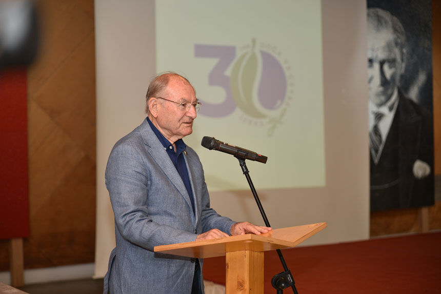 Tarihi Degirmende Anlamli Bulusma Docev 30 Yasini Kutladi Ali Marim