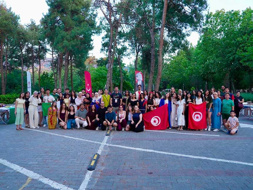 Camlikta Dunya Bulusmasi 6 Ulkenin Gencleri Denizlide Kultur Soleni Yasatti 3