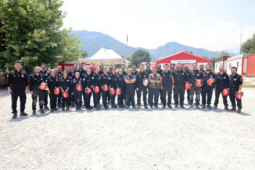 Denizli Buyuksehirin Gonullu Ekibi Artik Turkiyenin Afetlerinde Gorev Alacak 4