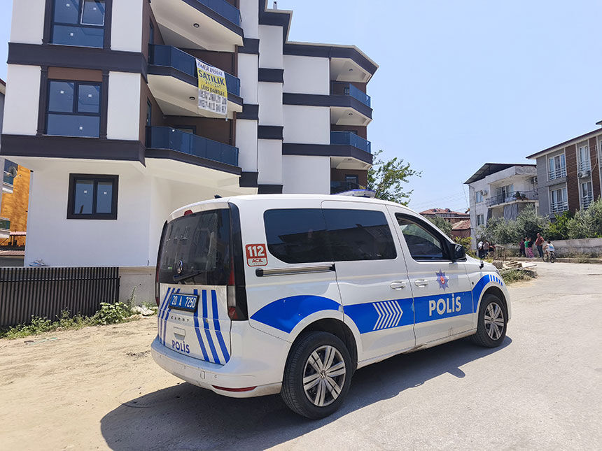 Denizli Merkezefendide Insaat Balkonundan Dusen Cocuk Yaralandi 2