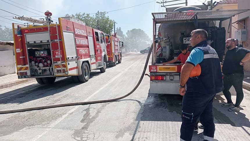 Denizli Pinarkentte Korkutan Yangin Bahce Atesi Ev Ve Tup Deposuna Sicradi 3