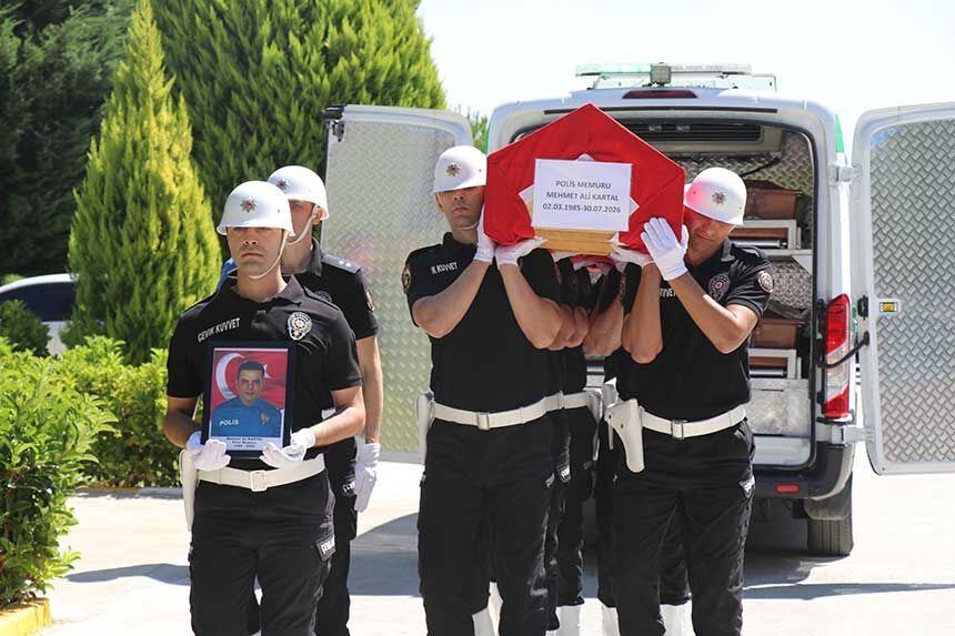 Denizlide Hayatini Kaybeden Polisi Memuru Mehmet Ali Kartal Icin Toren Duzenlendi 1