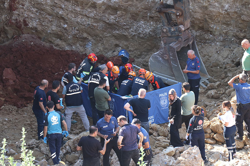 Denizlide Insaat Kazisinda Gocuk Kepce Operatoru Hayatini Kaybetti 1
