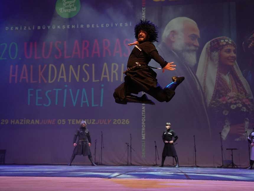 Dunyanin Butun Renkleri Denizlide Bulustu 7