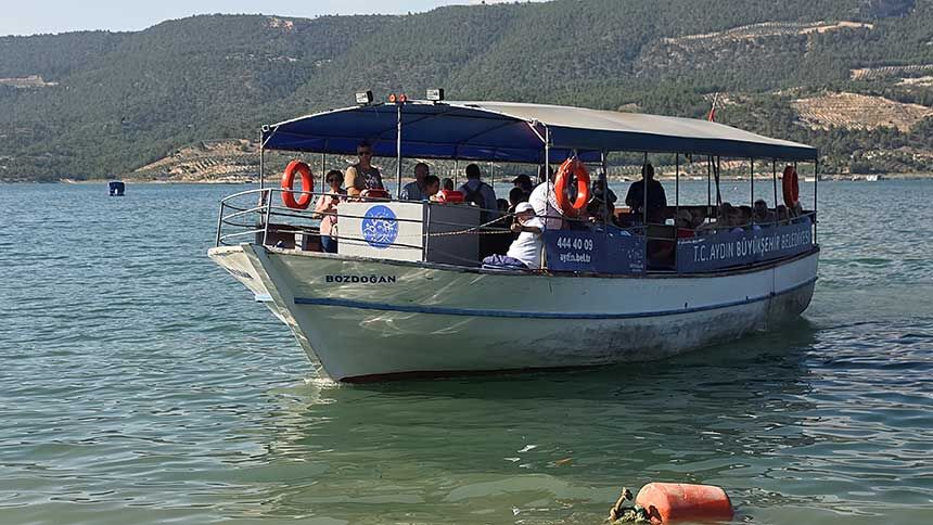 Egenin Doga Harikasi Arapapisti Kanyonu Tekne Turlari Ve Seyir Tepesiyle Ziyaretci Akimina 2