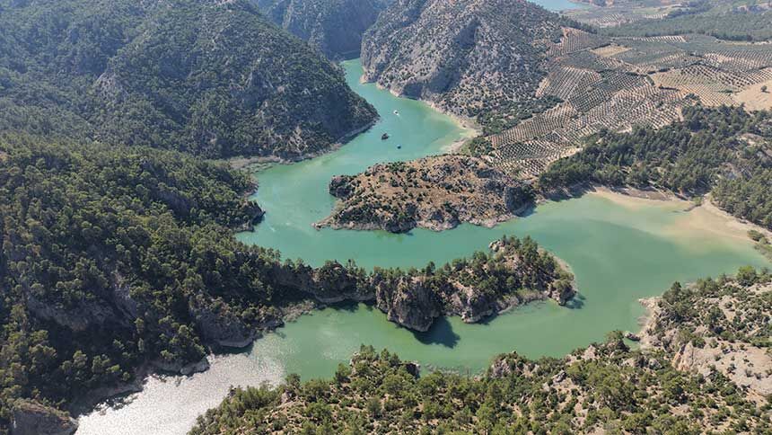 Egenin Doga Harikasi Arapapisti Kanyonu Tekne Turlari Ve Seyir Tepesiyle Ziyaretci Akimina 3