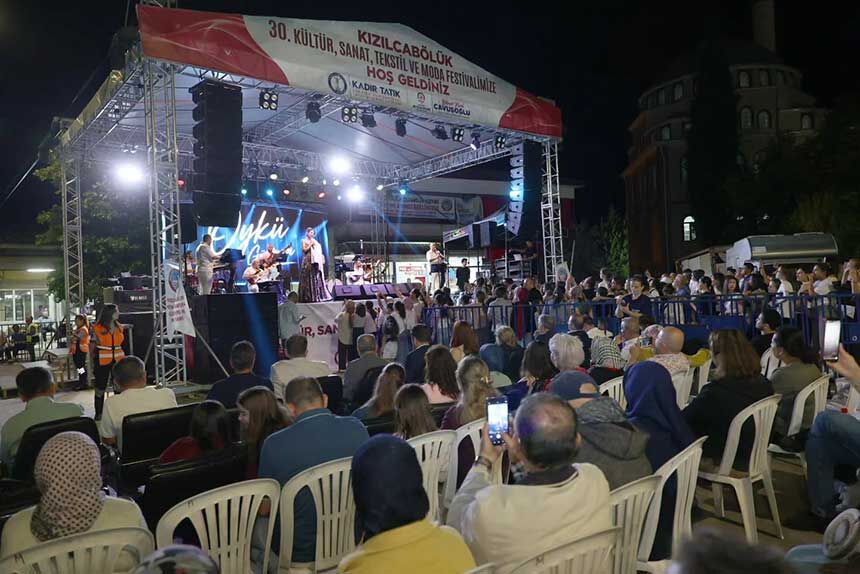 Kizilcabolukte Muhtesem Final Oyku Gurman Guclu Sesiyle Unutulmaz Bir Final Yasatti 3