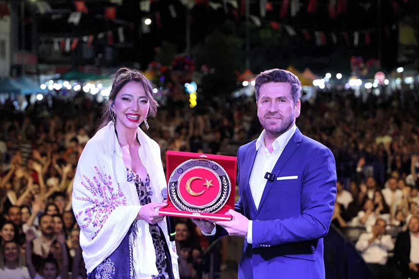 Kizilcabolukte Muhtesem Final Oyku Gurman Guclu Sesiyle Unutulmaz Bir Final Yasatti